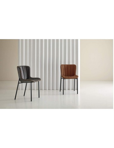 Cadeira de Design Industrial Mayka.