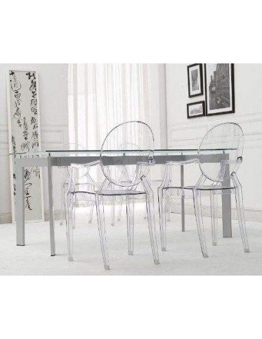 Projeto Bourbon, cadeira de policarbonato transparente