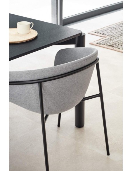 Teulat SILLA diseño HUG, GRIS CLARO, metal negro Teulat SILLA diseño HUG, GRIS CLARO, metal negro