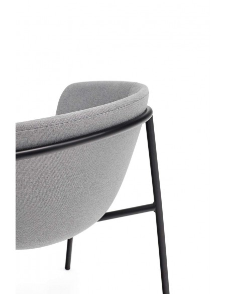 Teulat cadeira design HUG, cinza CLARO, metal preto Teulat cadeira design HUG, cinza CLARO, metal preto
