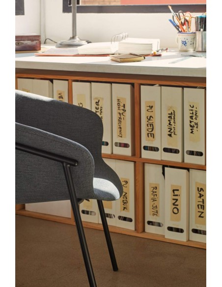 Teulat cadeira design HUG, cinza escuro, metal preto Teulat cadeira design HUG, cinza escuro, metal preto