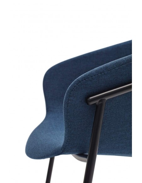 Teulat SILLA diseño HUG, AZUL OSCURO, metal negro Teulat SILLA diseño HUG, AZUL OSCURO, metal negro