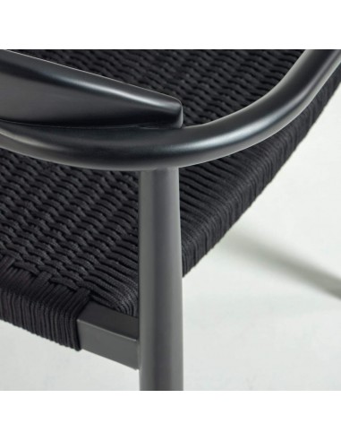 GLYNIS cadeira de madeira maciça de eucalipto acabamento preto .