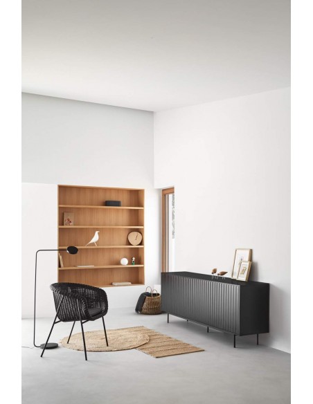 TEULAT APARADOR Serra 210x44, minimalista, gavetas lacadas a preto.