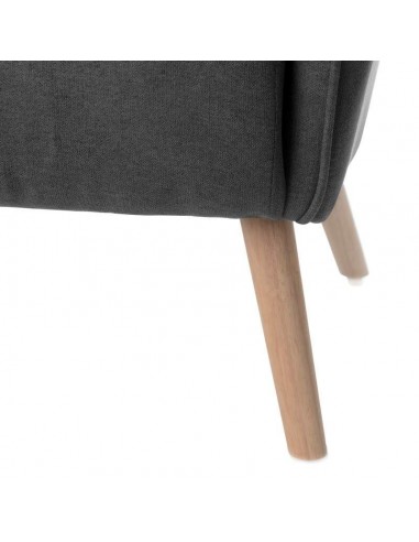 Butaca orejera MUNICH tela mostaza, patas madera.