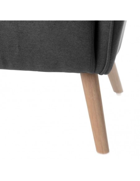 Butaca orejera MUNICH tela mostaza, patas madera.