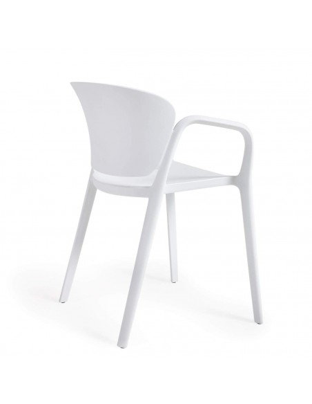 Silla apilable de exterior Ania, plástico reciclable con tratamiento rayos UV.