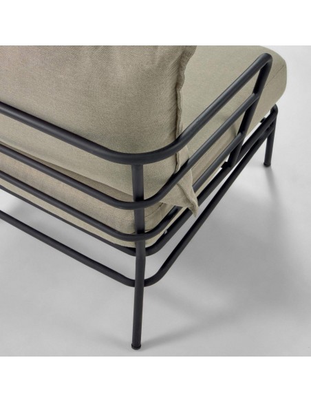 Sillón de exterior Mareluz de acero negro.