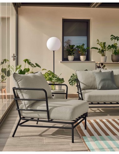 Sillón de exterior Mareluz de acero negro.