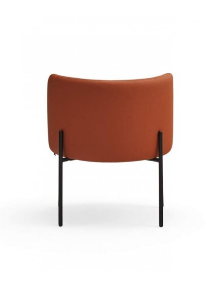 POLTRONA TEULAT MOGI EM COURO SINTÉTICOCOR TEJA E PÉS METÁLICOS.