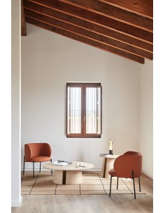 POLTRONA TEULAT MOGI EM COURO SINTÉTICOCOR TEJA E PÉS... 2