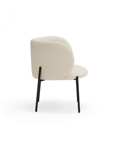 POLTRONA TEULAT MOGI EM COURO SINTÉTICO BEIGE E PÉS METÁLICOS.