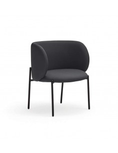 POLTRONA TEULAT MOGI EM COURO SINTÉTICO PRETO E PÉS...