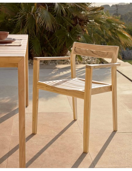 Silla de exterior Victoire de madera maciza de teca.