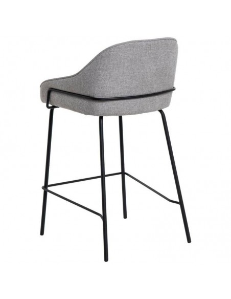 Banco bajo ARNY de 66 cm. Estofado em cinza claro e pes de metal.