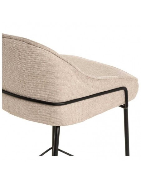 Taburete bajo ARNY 66 cm. Tapizado beige y patas de metal.