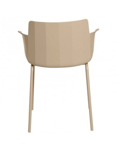Cadeira DOLLY com braços em polipropileno beige...