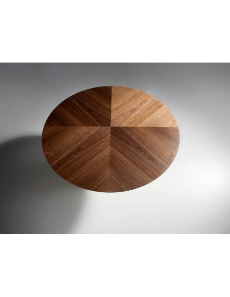 Angel Cerdá 1016. Mesa redonda 135. Madera Nogal y plato giratorio porcelánico.