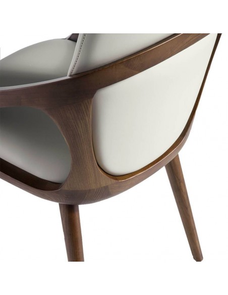 Ángel Cerdá 4066. Cadeira Khufu, couro sintético e madeira cor de nogueira.