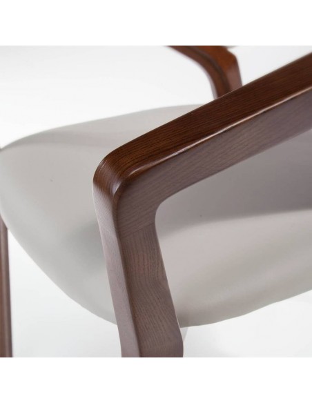 Ángel Cedá 4068. Silla con brazos KHEOPS, polipiel y madera en Nogal.