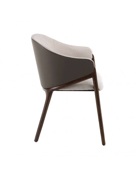 Ángel Cerdá 4090. Silla con brazos ASWAD tapizada en tela y polipiel con estructura de madera color Nogal.