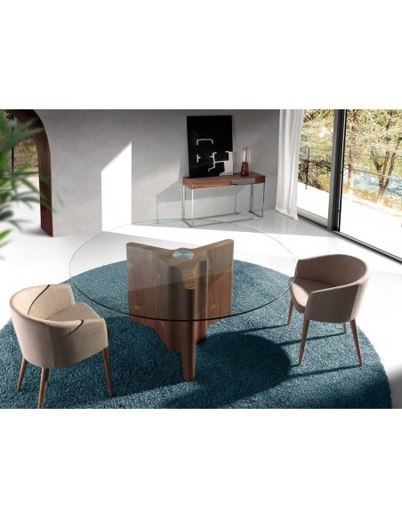 Ángel Cerdá 4007. Silla NASSOR, tela marrón y madera color Nogal.