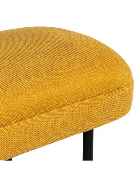 Banqueta MARSELLA 119 x 43, tela mostaza y metal negro.