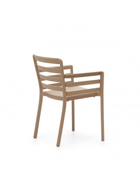 Silla con brazos de plástico para exterior apilable Nariet beige.