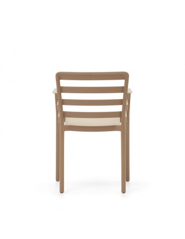 Silla con brazos de plástico para exterior...