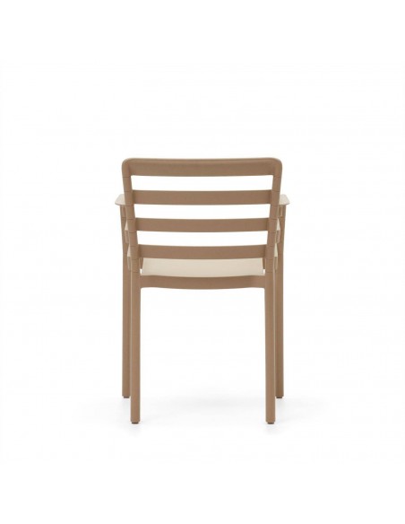 Cadeira exterior de plástico para empilhável bege Nariet com braços.