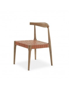 Silla de diseño CALIX, piel teja y madera acabado nogal.