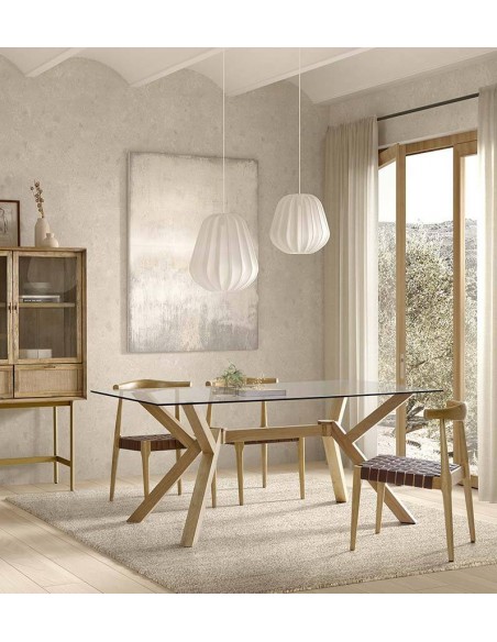 Silla de diseño CALIX, piel marrón y madera natural.