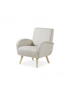 Poltrona de pátio em tecido bege e pernas em madeira maciça.