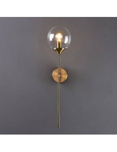 Aplique de pared VAR, metal dorado y esfera transparente. 2