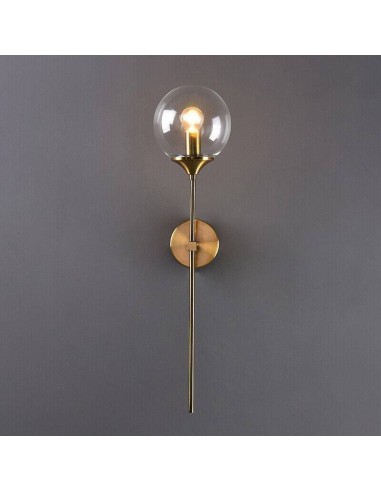 Aplique VAR, metal dourado e esfera transparente.