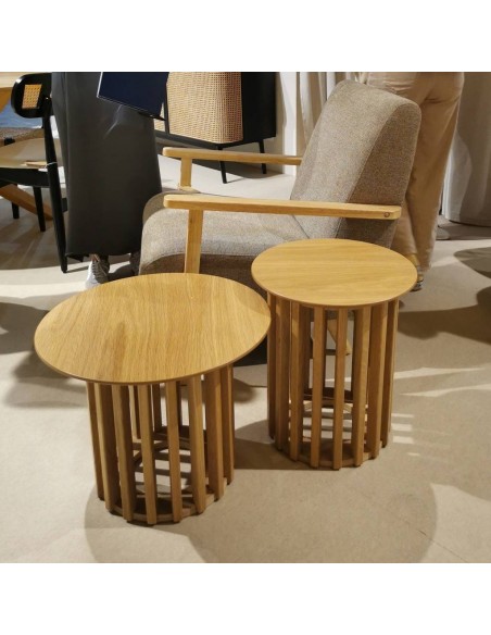 Mesa auxiliar étnica LUNE 40 x 45 en madera natural.