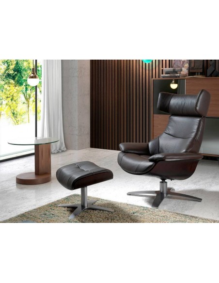 Sillón giratorio 5022 Angel Cerdá, piel chocolate con mecanismo relax.