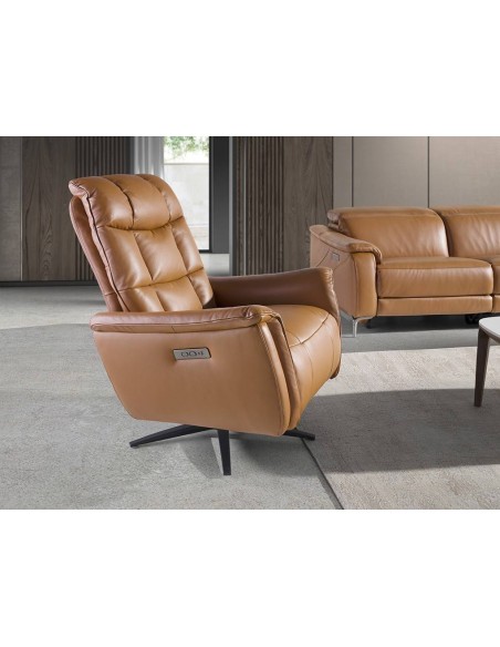 Poltrona relaxante design italiano couro marrom 5117 Angel Cerdá.