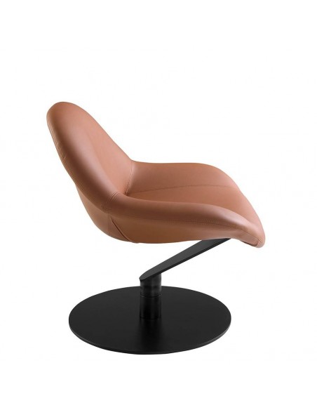 Poltrona giratória Angel Cerdá 5116, design italiano, couro sintético marrom.