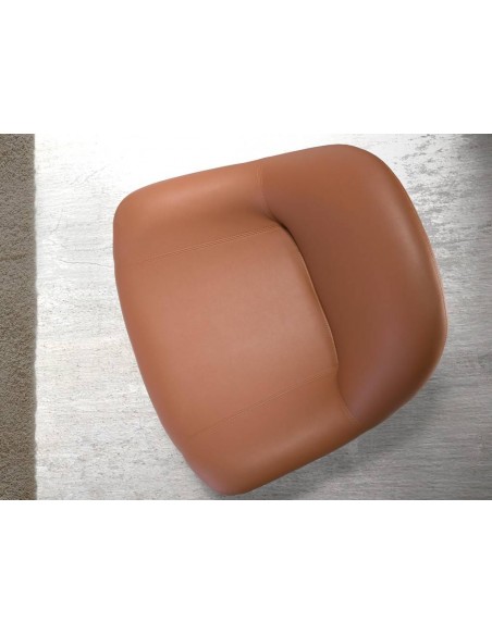 Poltrona giratória Angel Cerdá 5116, design italiano, couro sintético marrom.