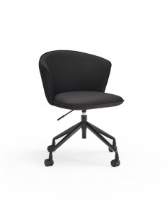 CADEIRA TEULAT ADD COM RODAS EM COURO SINTÉTICO COR PRETO.