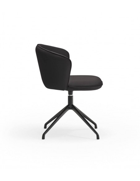 SILLA DE TEULAT ADD GIRATORIA EN CUERO SINTÉTICO COLOR NEGRO PATAS NEGRAS.