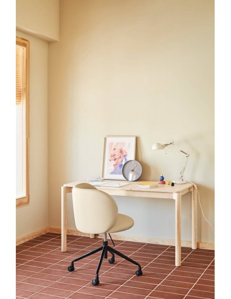 SILLA DE TEULAT MOGI CON RUEDAS, CUERO SINTÉTICO BEIGE.