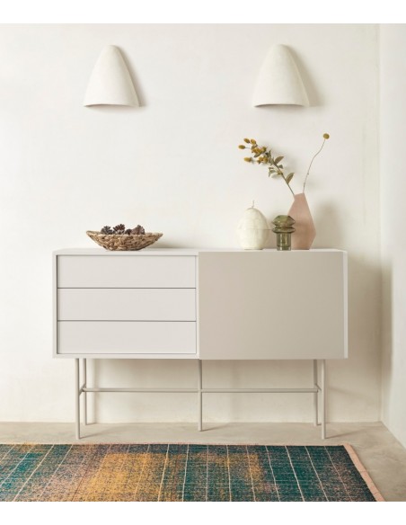 Aparador Teulat NUBE 140 x 45, MDF lacado cor creme e areia.