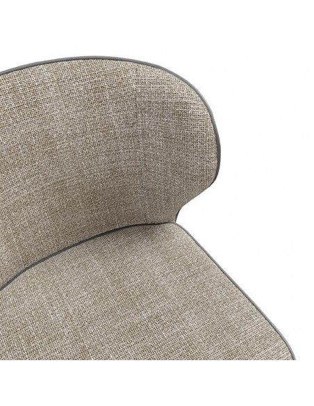 Cadeira design CISELIA em tecido Tango e pernas em metal preto.