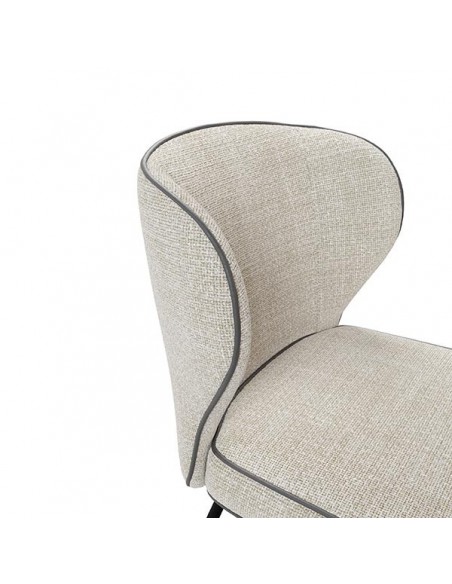 Cadeira design CISELIA em tecido Tango e pernas em metal preto.
