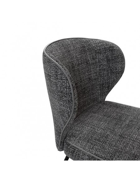 Silla de diseño CISELIA de tejido Tango y patas de metal en negro.