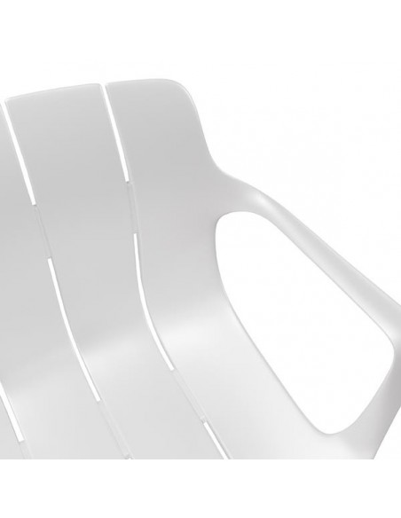 Silla de cocina con brazos YAMAL, polipropileno con patas de metal.