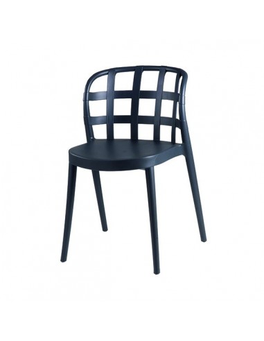 Silla de diseño GINA de polipropileno apilable.