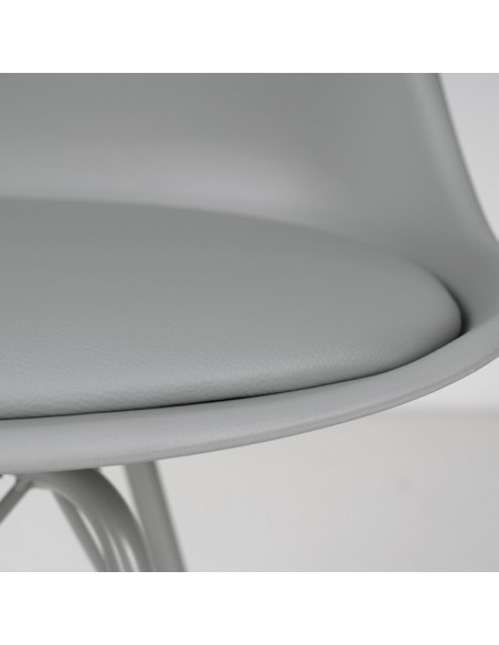 Silla de cocina RALF, patas metálicas, asiento acolchado.